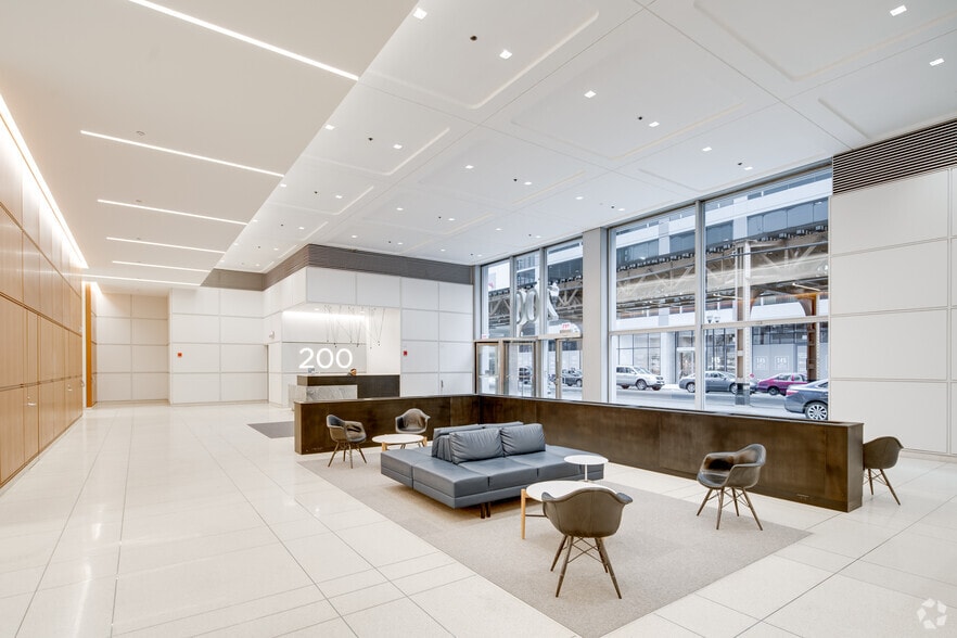 More Photos Of 200 W Adams St, Chicago Office For Lease