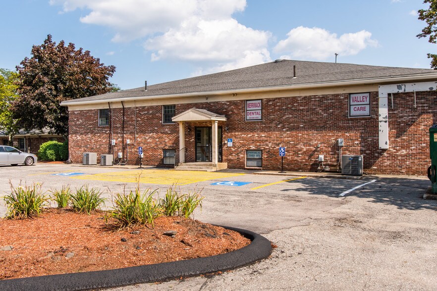 More Photos Of 155 Main Dunstable Rd, Nashua Medical For Lease