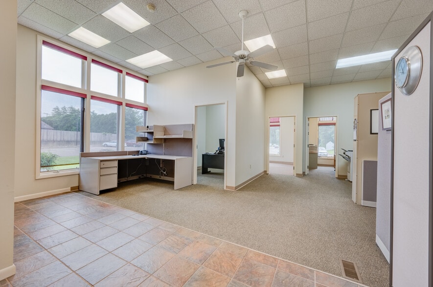 More Photos Of 72 W Stafford Rd, Stafford Springs Medical For Sale