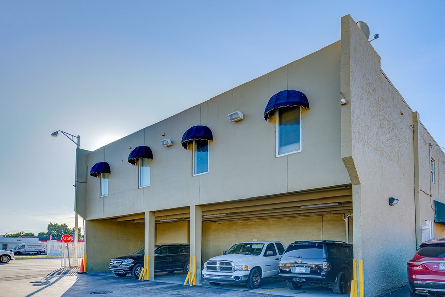 More Photos Of 888 NW 27th Ave, Miami Storefront Retail Office For Lease