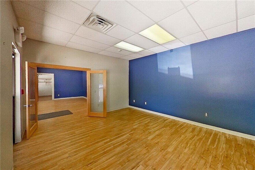 More Photos Of 3769 Old Post Rd, Charlestown Medical For Lease