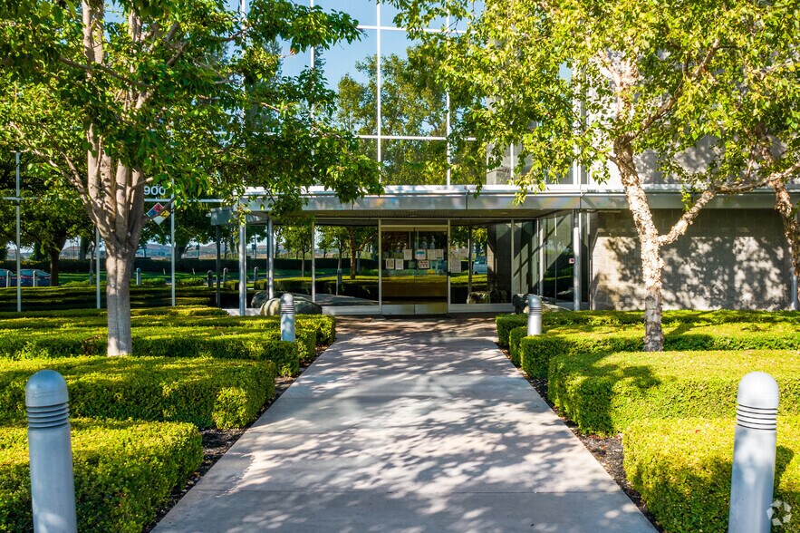 More Photos Of 6900 Paseo Padre Pky, Fremont Office For Lease