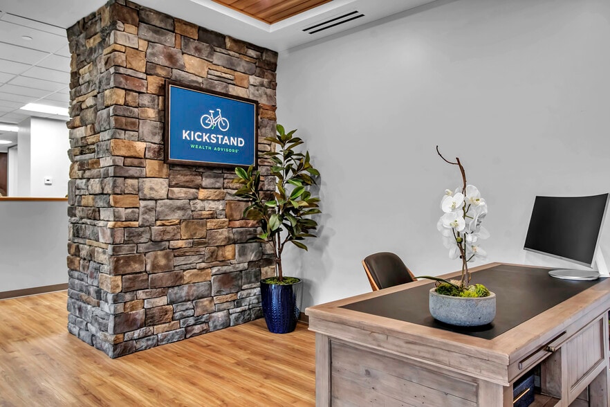 More Photos Of 1250 Pittsford Victor Rd, Pittsford Office For Lease