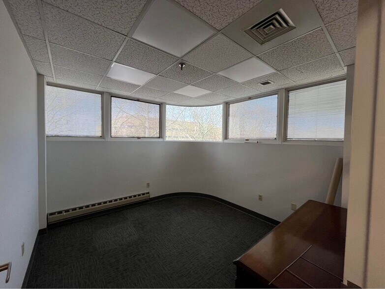 More Photos Of 446-450 Union Blvd, Allentown Medical For Lease