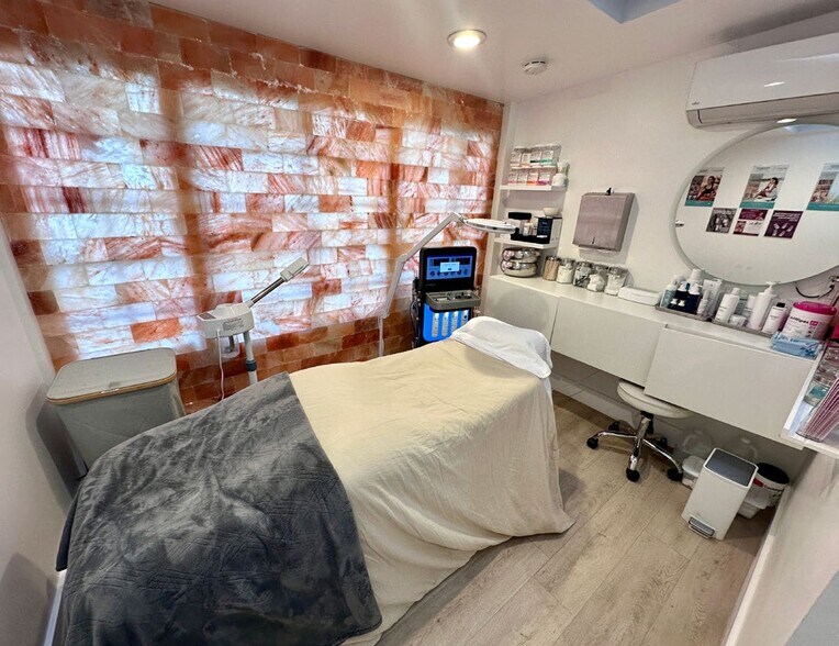 More Photos Of 244 Front St, Danville Medical For Sale