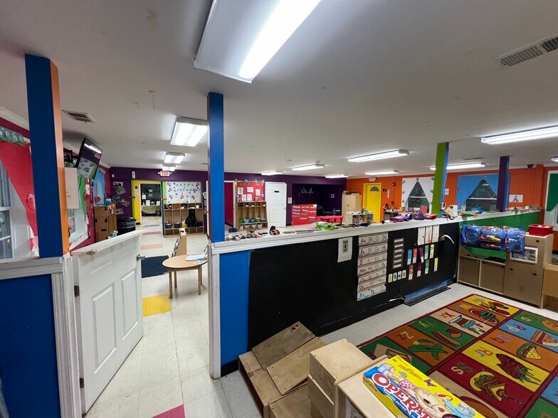 More Photos Of 2605 Campbellton Rd SW, Atlanta Daycare Center For Sale