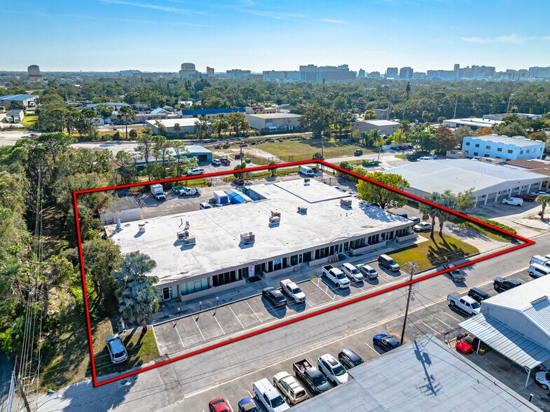 Primary Photo Of 2192-2198 Princeton St, Sarasota Manufacturing For Sale