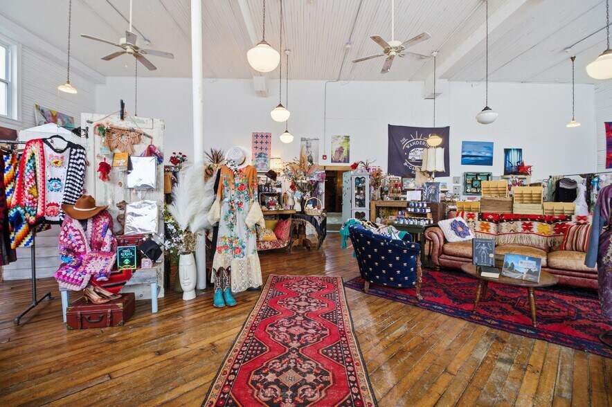 More Photos Of 437 William Ave, Davis Storefront Retail Residential For Sale