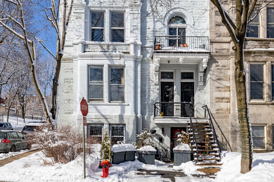 More Photos Of 37-39 Av Chesterfield, Westmount Apartments For Sale