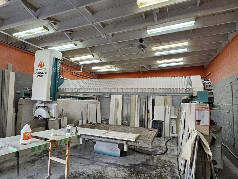 More Photos Of 1401 S Alameda St, Compton Warehouse For Sale