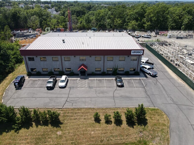 More Photos Of 9440-9480 Contractors Ct, Manassas Light Distribution For Lease