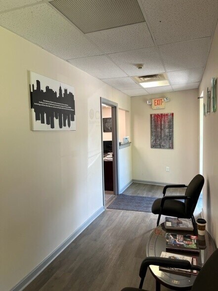 More Photos Of 608 E McMurray Rd, McMurray Medical For Lease