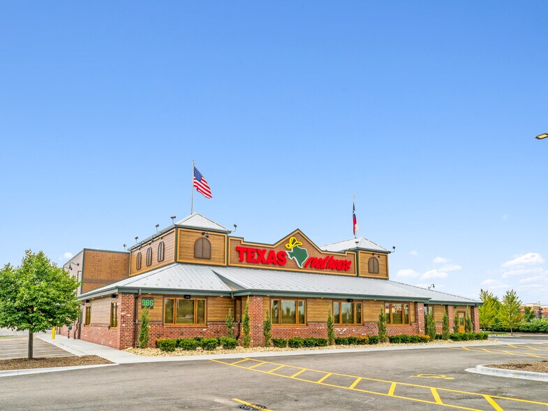 More Photos Of 986 N Route 59, Aurora Restaurant For Sale