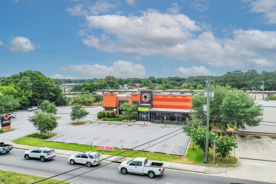 More Photos Of 402 Mary Esther Cut-off, Fort Walton Beach Freestanding For Lease