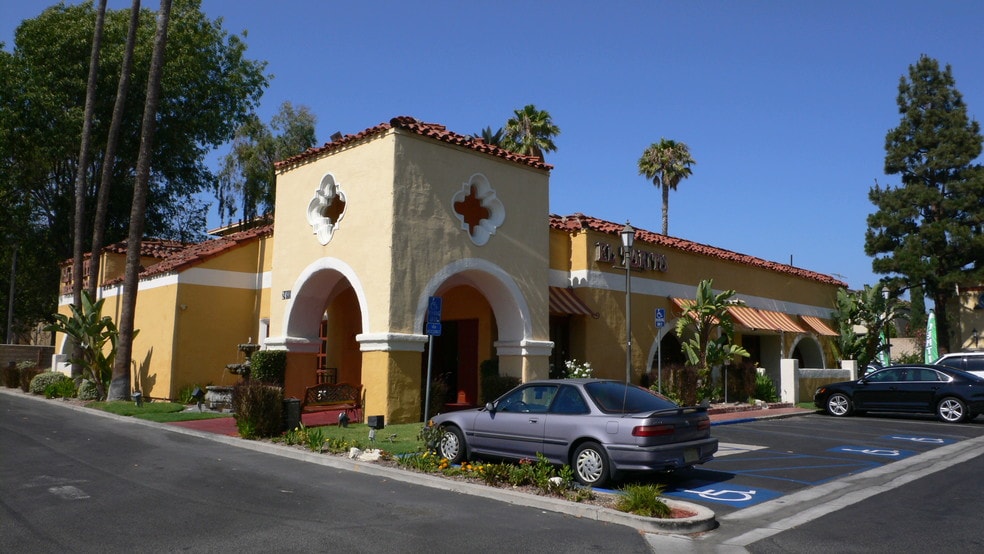 More Photos Of 2498 Erringer Rd, Simi Valley Unknown For Lease