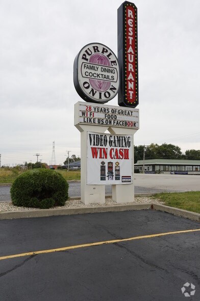 More Photos Of 13150 W 143rd St, Homer Glen Restaurant For Lease