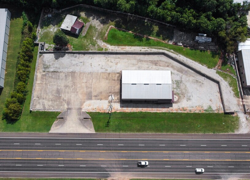 More Photos Of 15503 TX-110, Whitehouse Warehouse For Lease