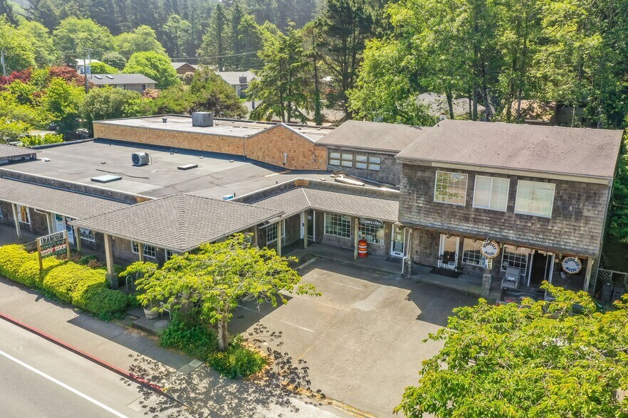 More Photos Of 171 Sunset Blvd, Cannon Beach Storefront Retail Residential For Sale