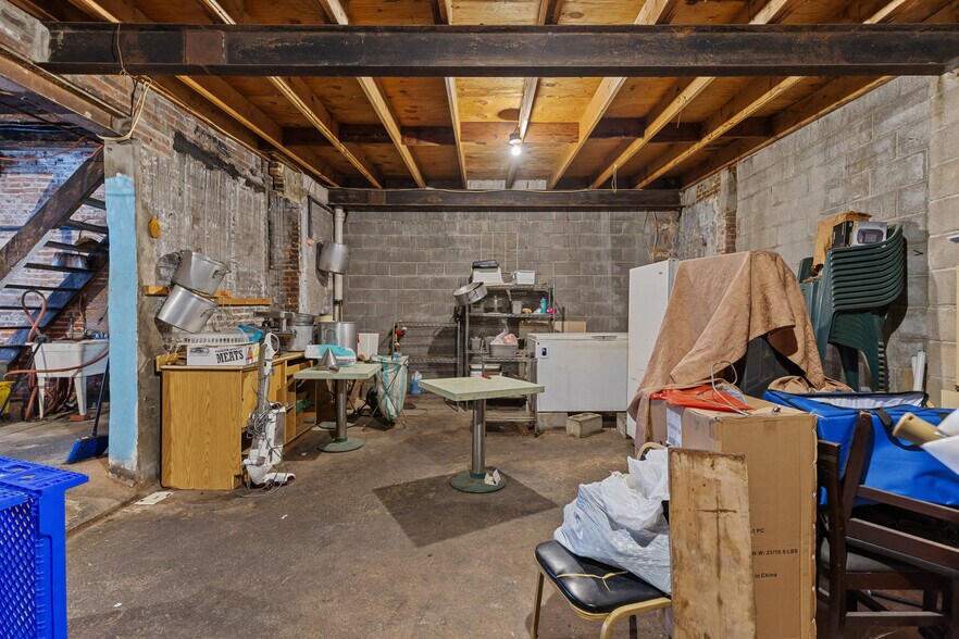 More Photos Of 663 W Pratt St, Baltimore Storefront Retail Residential For Sale