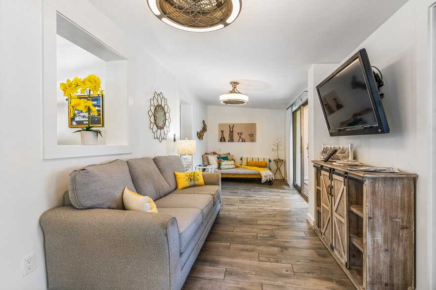 More Photos Of 11450 S Indian River Dr, Sebastian Hotel For Sale