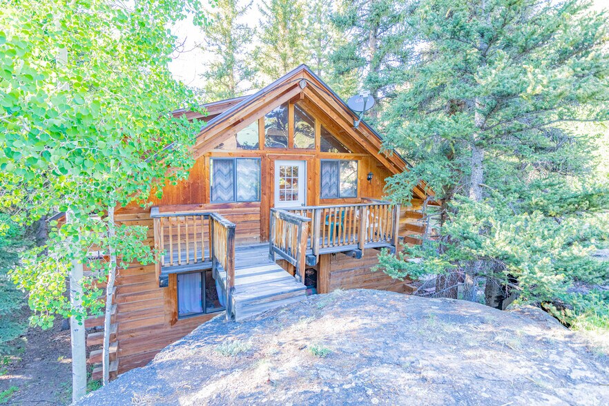 More Photos Of 860 County Road 142, Lake City Hotel For Sale