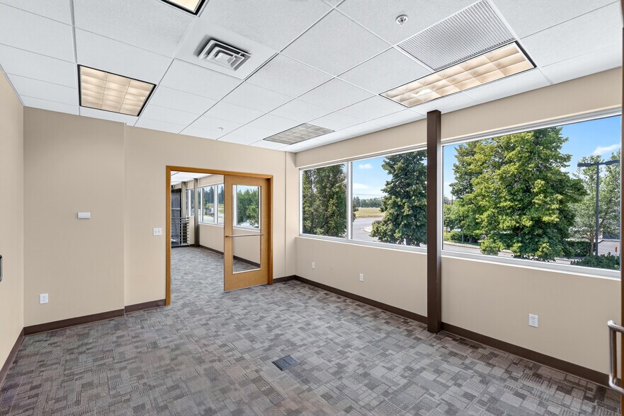 More Photos Of 2208 N Swing Ln, Liberty Lake Medical For Lease