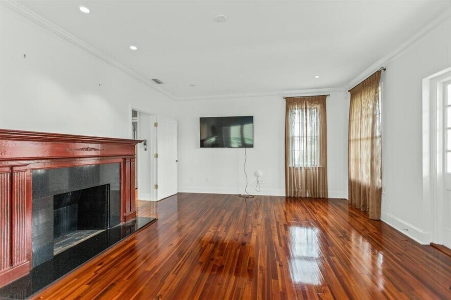 More Photos Of 1202 E Park Ave, Tallahassee Office Residential For Sale