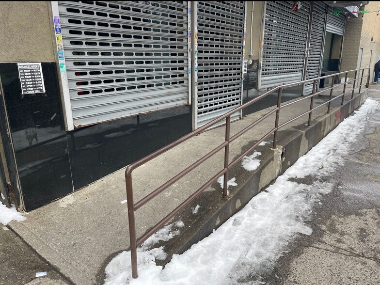 More Photos Of 1163 Manor Ave, Bronx Medical For Sale