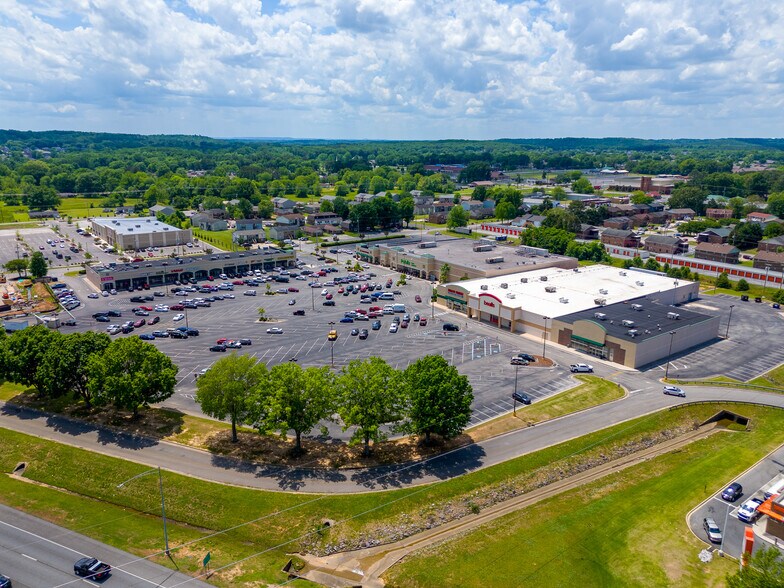 More Photos Of 1605 Beltline Rd Sw, Decatur Unknown For Lease