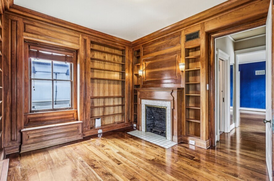 More Photos Of 7735 Mocking Bird Ln, San Antonio Lodge Meeting Hall For Sale