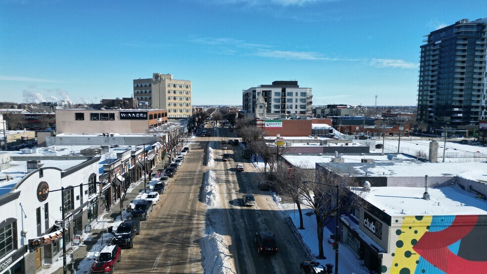 More Photos Of 10552-10554 82nd Ave NW, Edmonton Storefront For Lease
