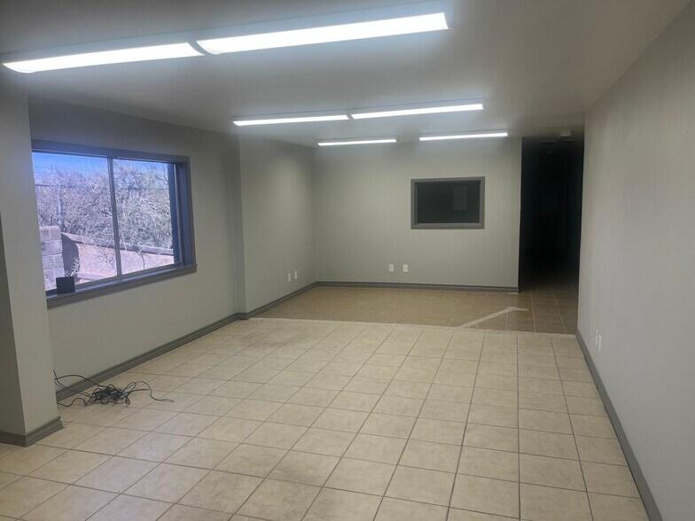 More Photos Of 6600 W Highway 80, Midland Warehouse For Sale