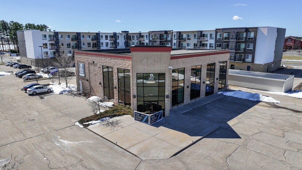 Primary Photo Of 1740 Park Ave, Plover Storefront Retail Office For Sale
