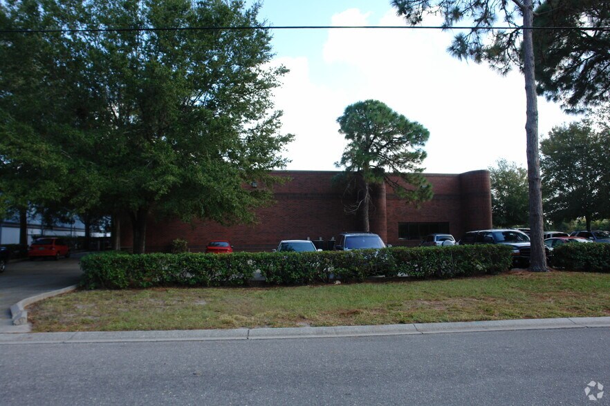 More Photos Of 6460 Parkland Dr, Sarasota Warehouse For Sale