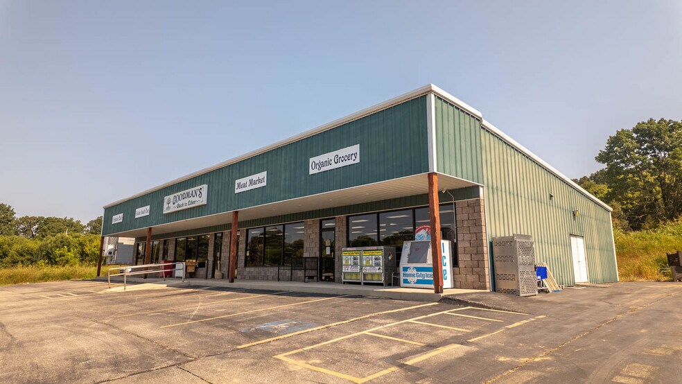 More Photos Of 746 US-63 Hwy, Mammoth Spring General Retail For Sale