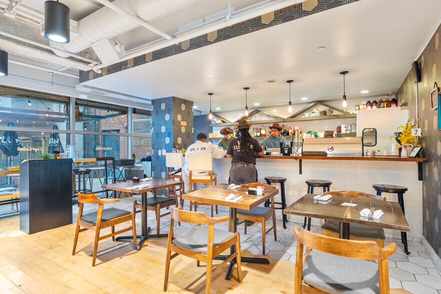 More Photos Of 2100 Travis St, Houston Office Residential For Lease