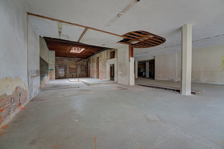 More Photos Of 406 N State Line Ave, Texarkana Storefront Retail Residential For Lease