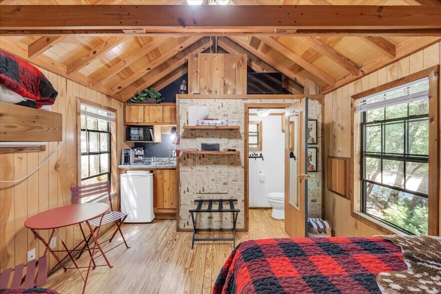 More Photos Of 22732 Middle Camp rd, Sonora Hotel For Sale