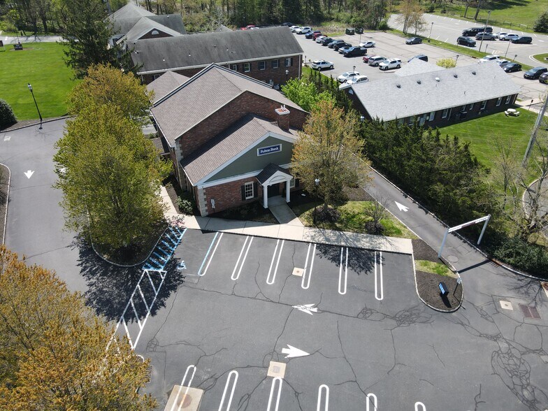 More Photos Of 510 Main St, Chester General Retail For Sale