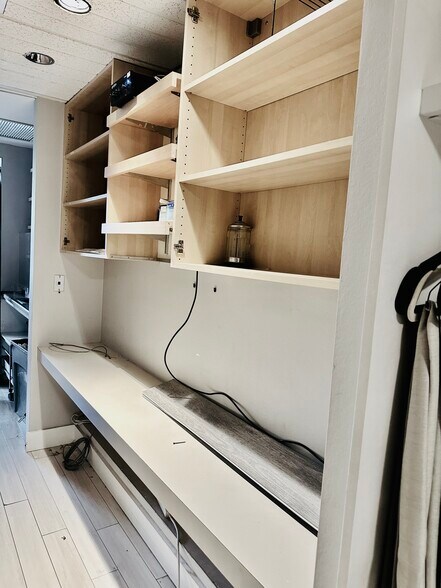 More Photos Of 151 Greenwich Ave, Greenwich Office For Lease