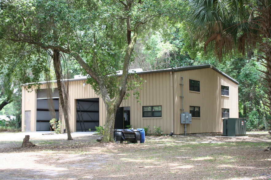 Primary Photo Of 2683 S US Highway 17, Crescent City Industrial For Sale