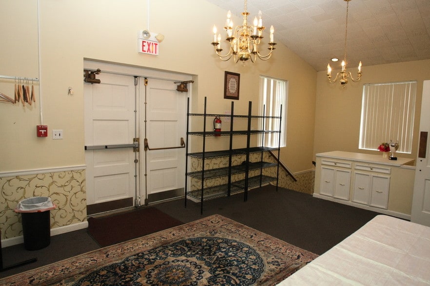 More Photos Of 10909 Chippewa Rd, Brecksville Religious Facility For Sale