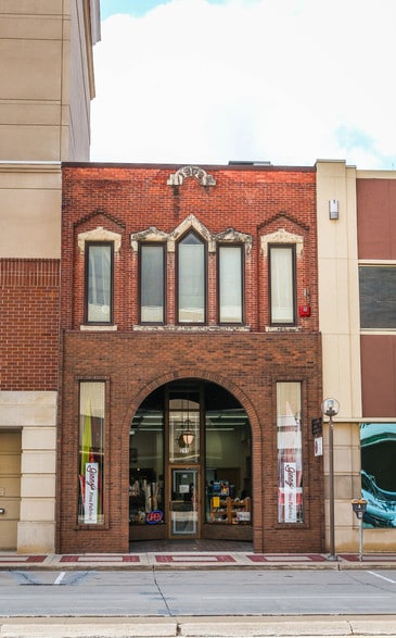 More Photos Of 211 Broadway Ave S, Rochester Freestanding For Lease