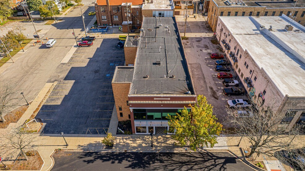 More Photos Of 710 Franklin St, Michigan City Freestanding For Lease
