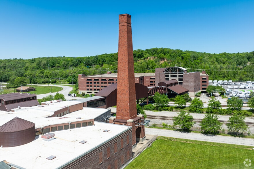 More Photos Of 6711 NE Birmingham Rd, Kansas City Office For Lease