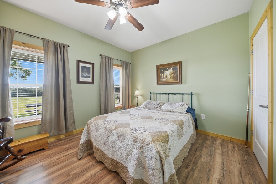 More Photos Of 126 S Berlin Rd, Brenham Specialty For Sale