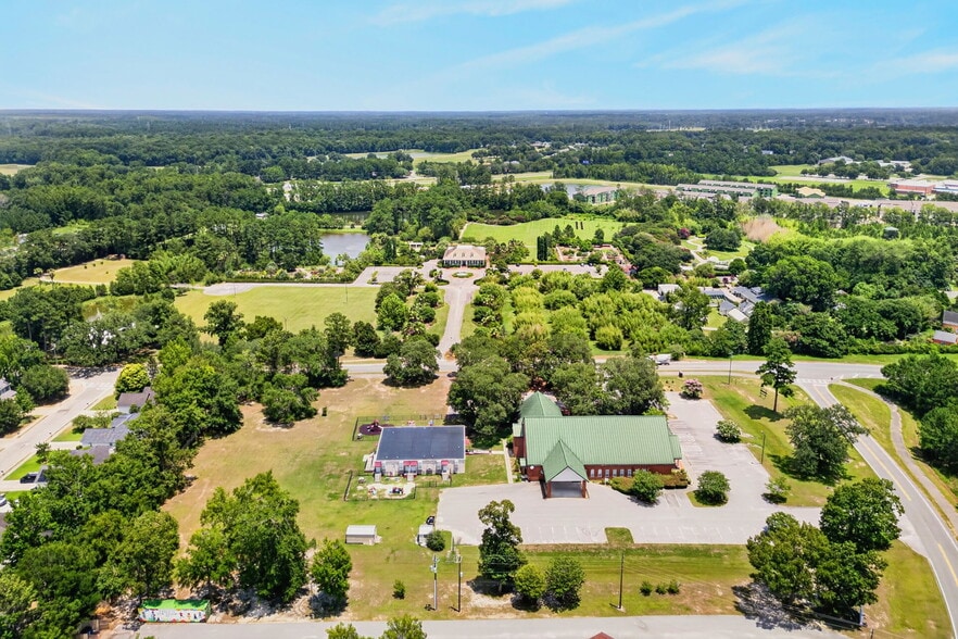 More Photos Of 6161 Chief Of Love Rd, Savannah Specialty For Sale