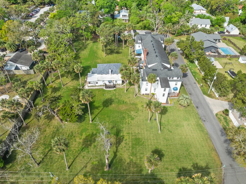 More Photos Of 35 Dufferin St, Saint Augustine Apartments For Sale