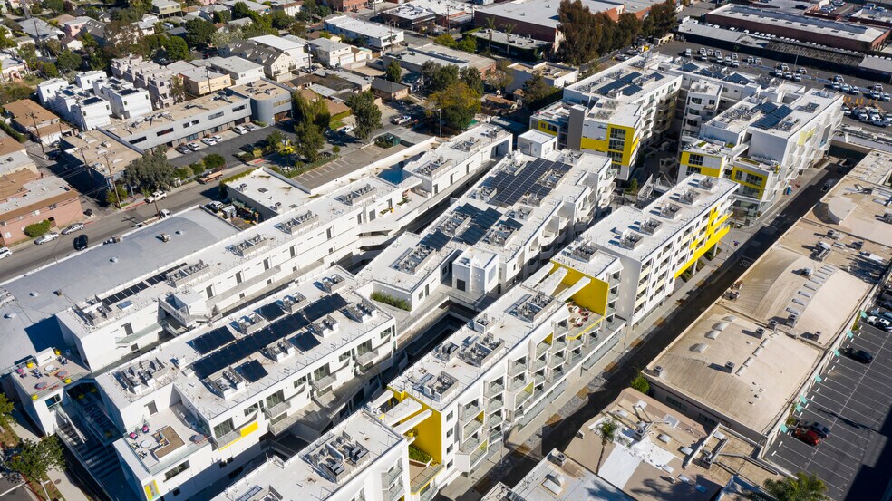 More Photos Of 2929 Pennsylvania Ave, Santa Monica Apartments For Lease