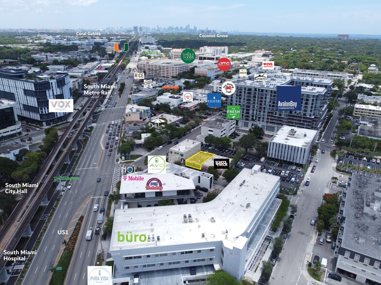 More Photos Of 7311 SW 59th Ct, South Miami General Retail For Lease